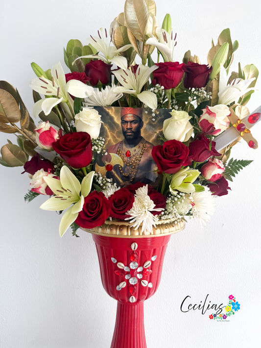 Arreglo grande con atributos del Orisha personalizado