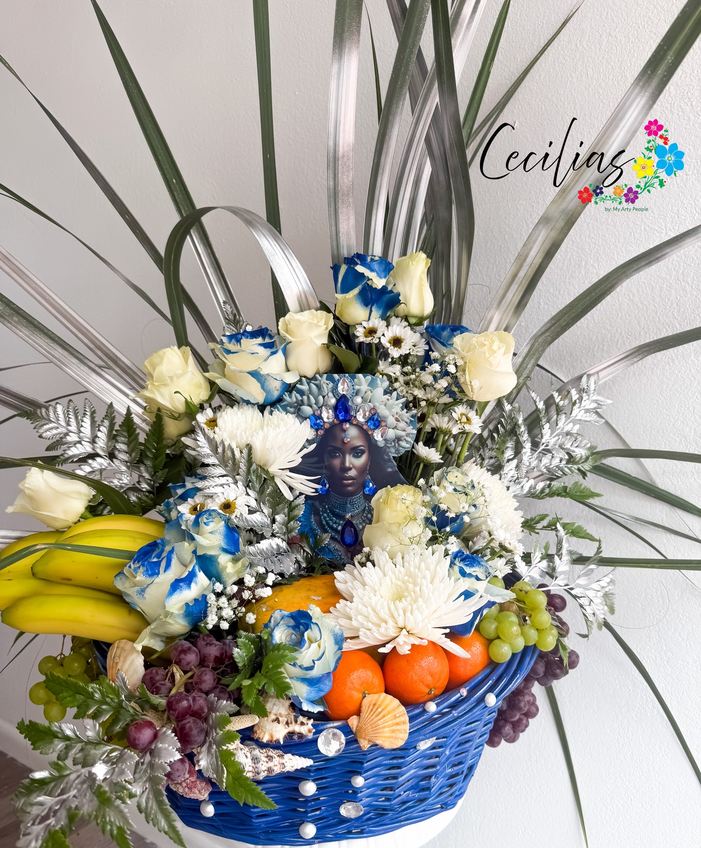 Canasta de Flores y Frutas