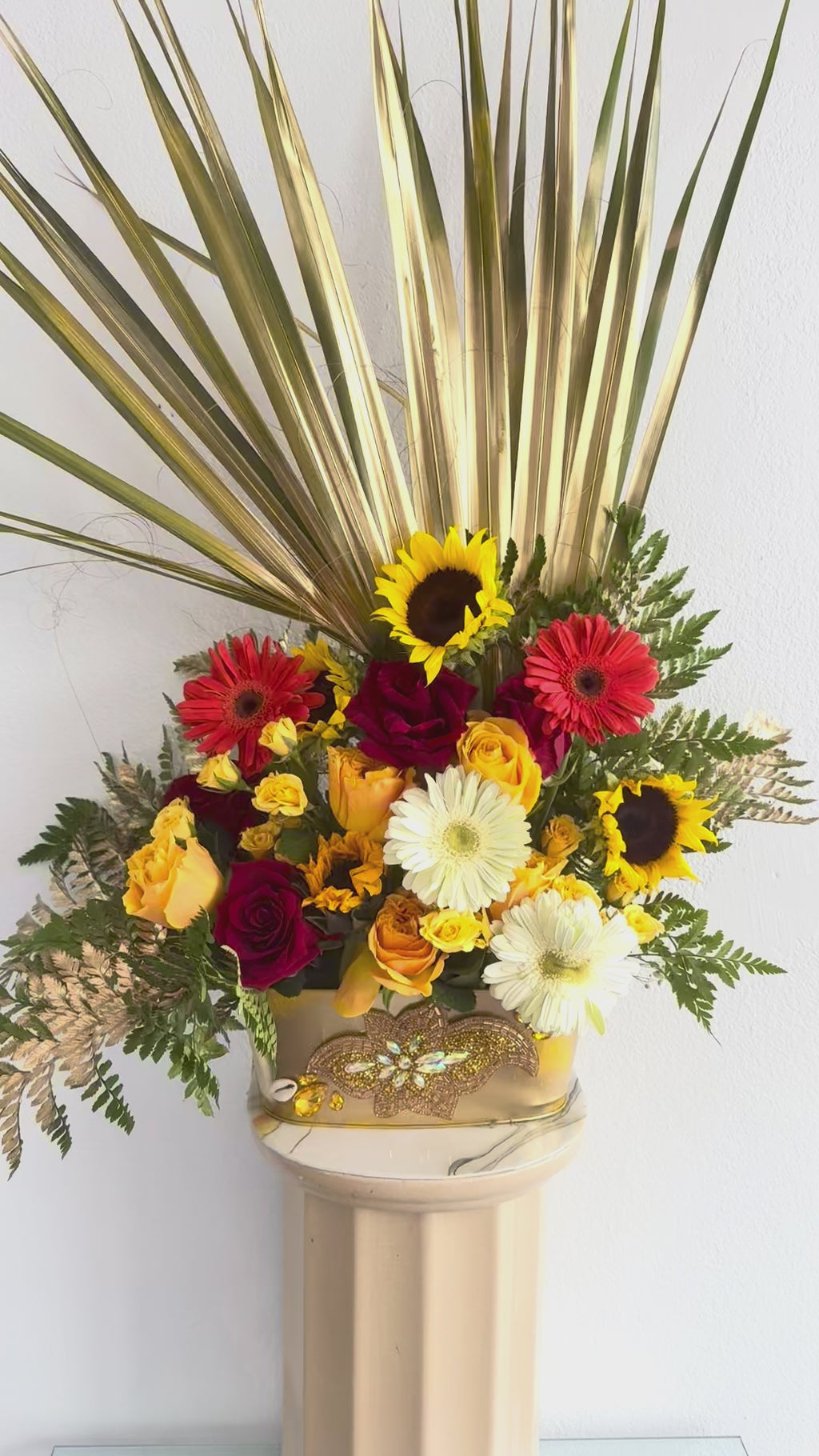 🌼 “Pávó Ododo Òṣun” (“Pavo real de flores de Oshún”)